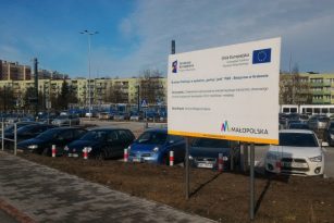 Źródło: Miejska Infrastruktura Sp. z o.o., http://mi.krakow.pl/parkingi/park-and-ride-biezanow 